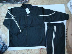 福州榮登貿易 雪克套網布男套裝貨源充足，覆蓋鞋帽、服飾、童裝零售與批發